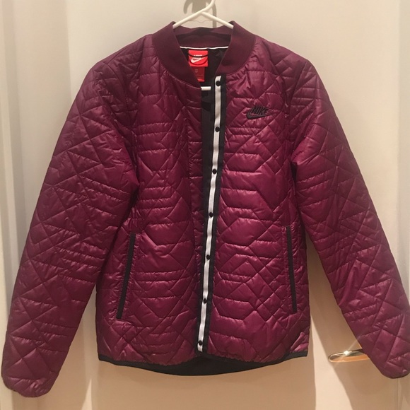Nike Jackets & Blazers - Nike women’s Jacket NWOT